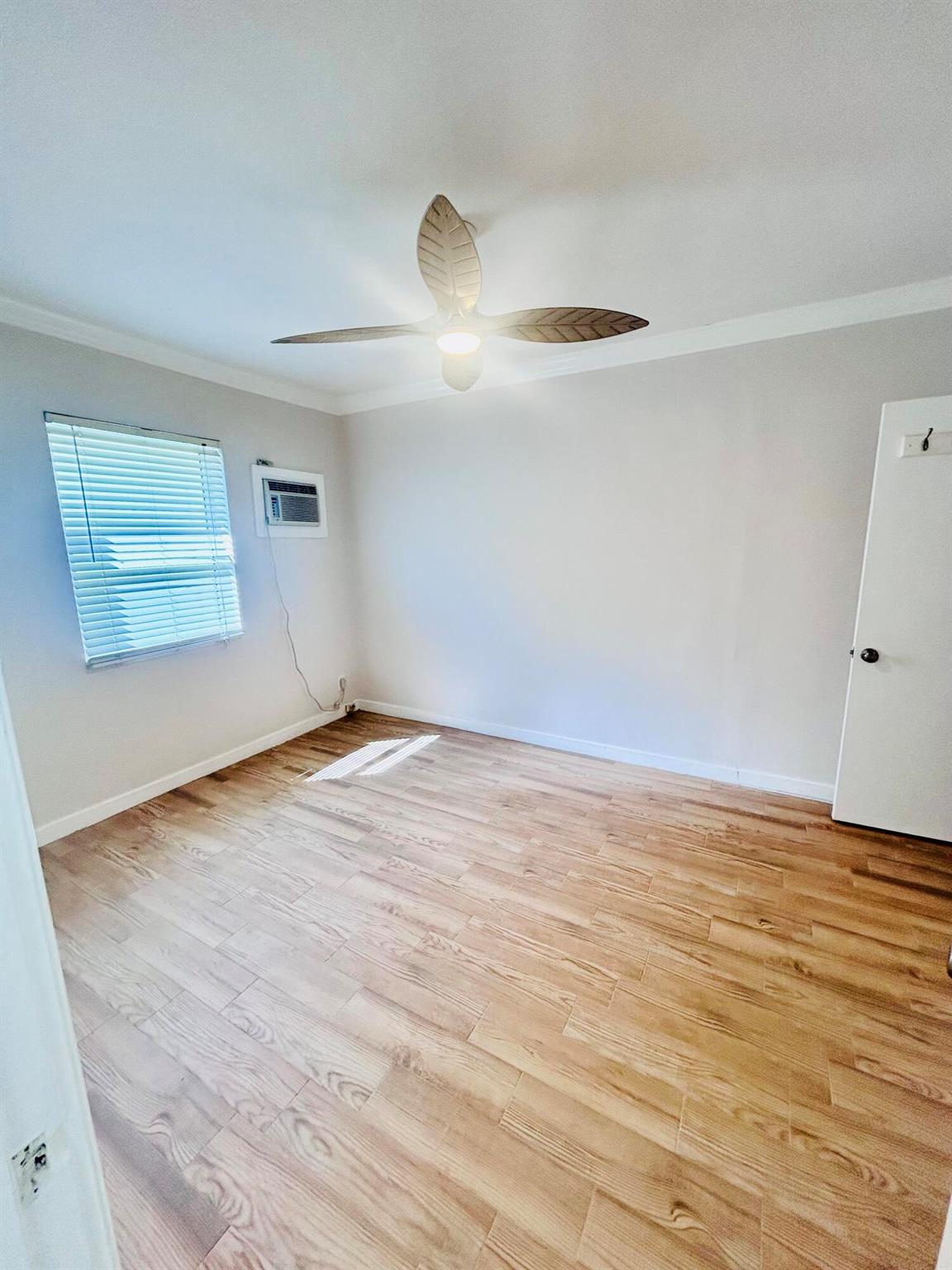 LAKE WORTH TOWN OF - Residential Lease