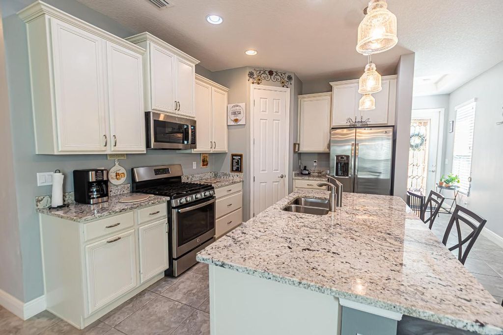 Photo of 12431 SW Weeping Willow Avenue, Port Saint Lucie, FL 34987 (MLS # R11157127)