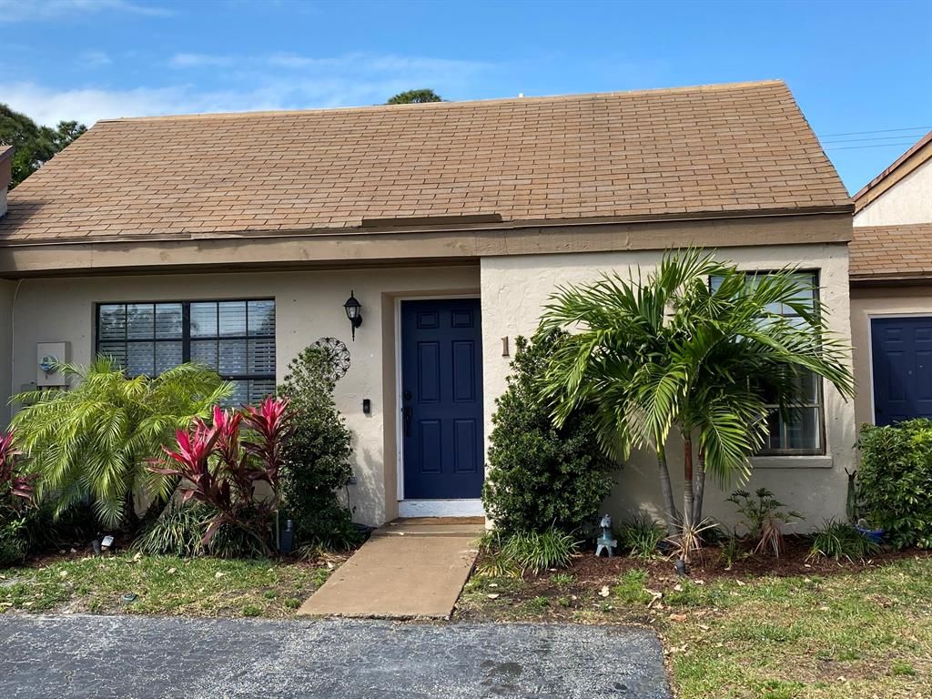 Photo of 11249 Curry Drive, Palm Beach Gardens, FL 33418 (MLS # R10701524)