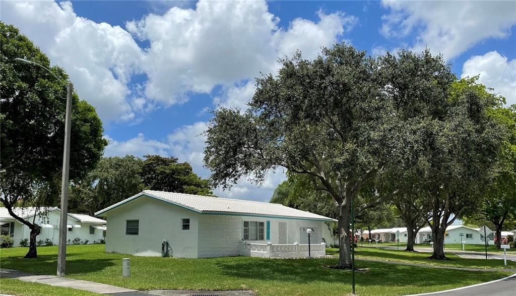 Lauderdale West 2 Sec 78- - Residential