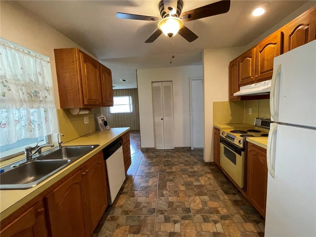 Lauderdale West 2 Sec 78- - Residential