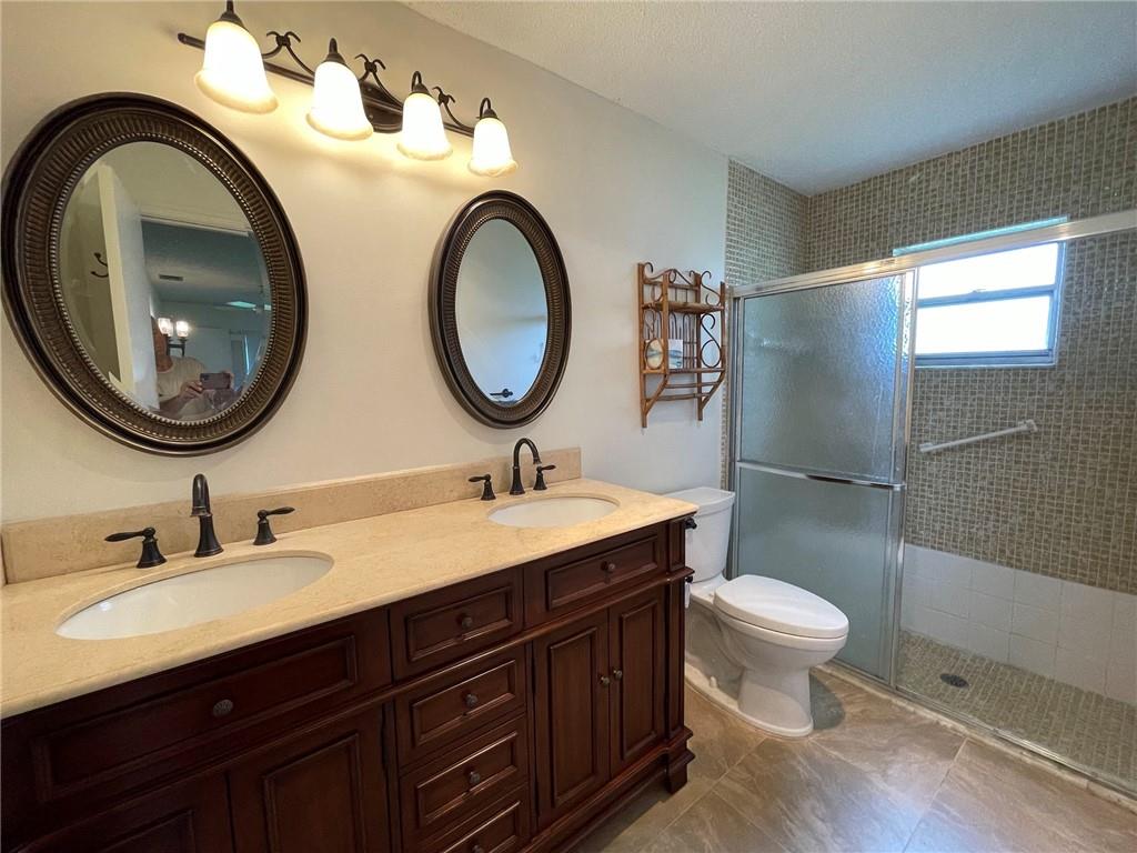Lauderdale West 2 Sec 78- - Residential