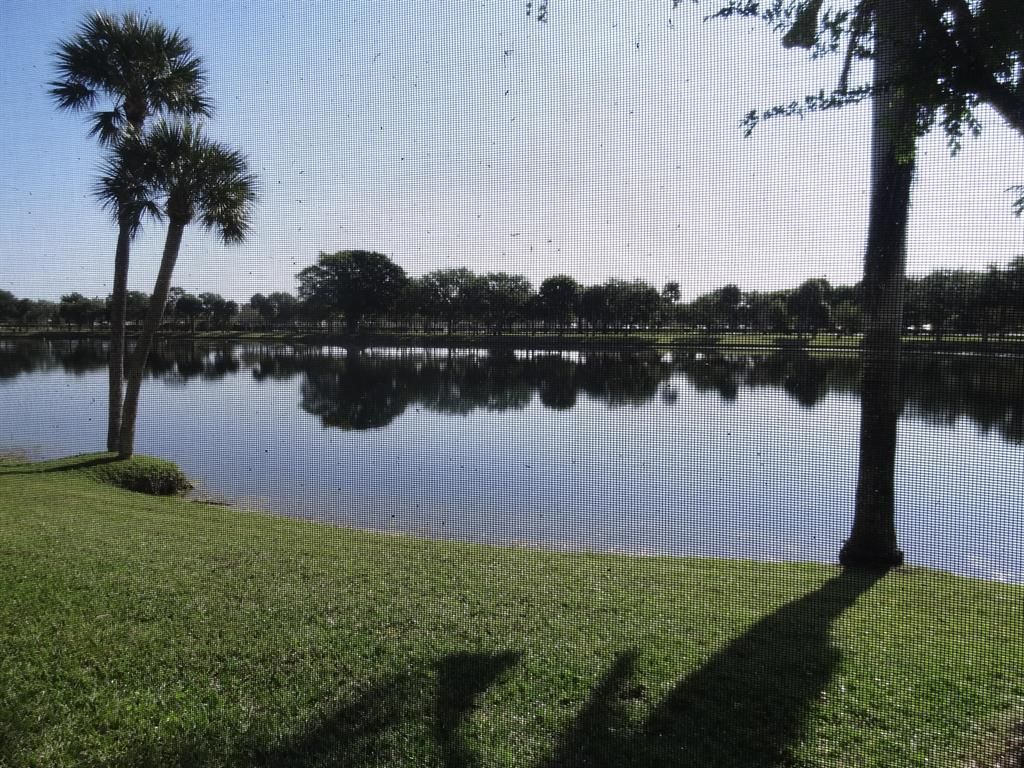 Photo of 1009 Bedford Avenue, Palm Beach Gardens, FL 33403 (MLS # R10713527)