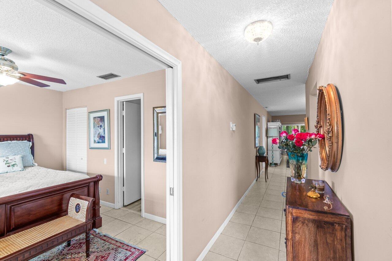1131 Calamondin Ter 203 Terrace 203