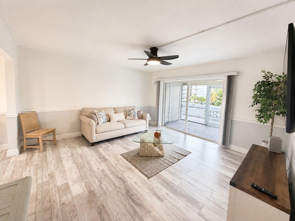 Photo of 209 SE 6TH Street #11, Boynton Beach, FL 33435 (MLS # B26067258)
