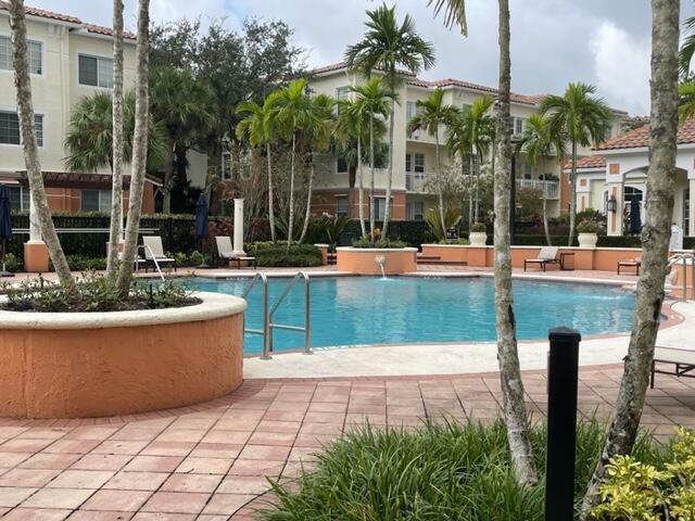 MEZZANO CONDO - Residential Lease