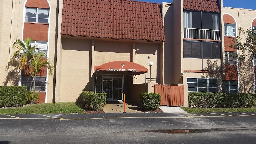 Oakbrook Village - Residential