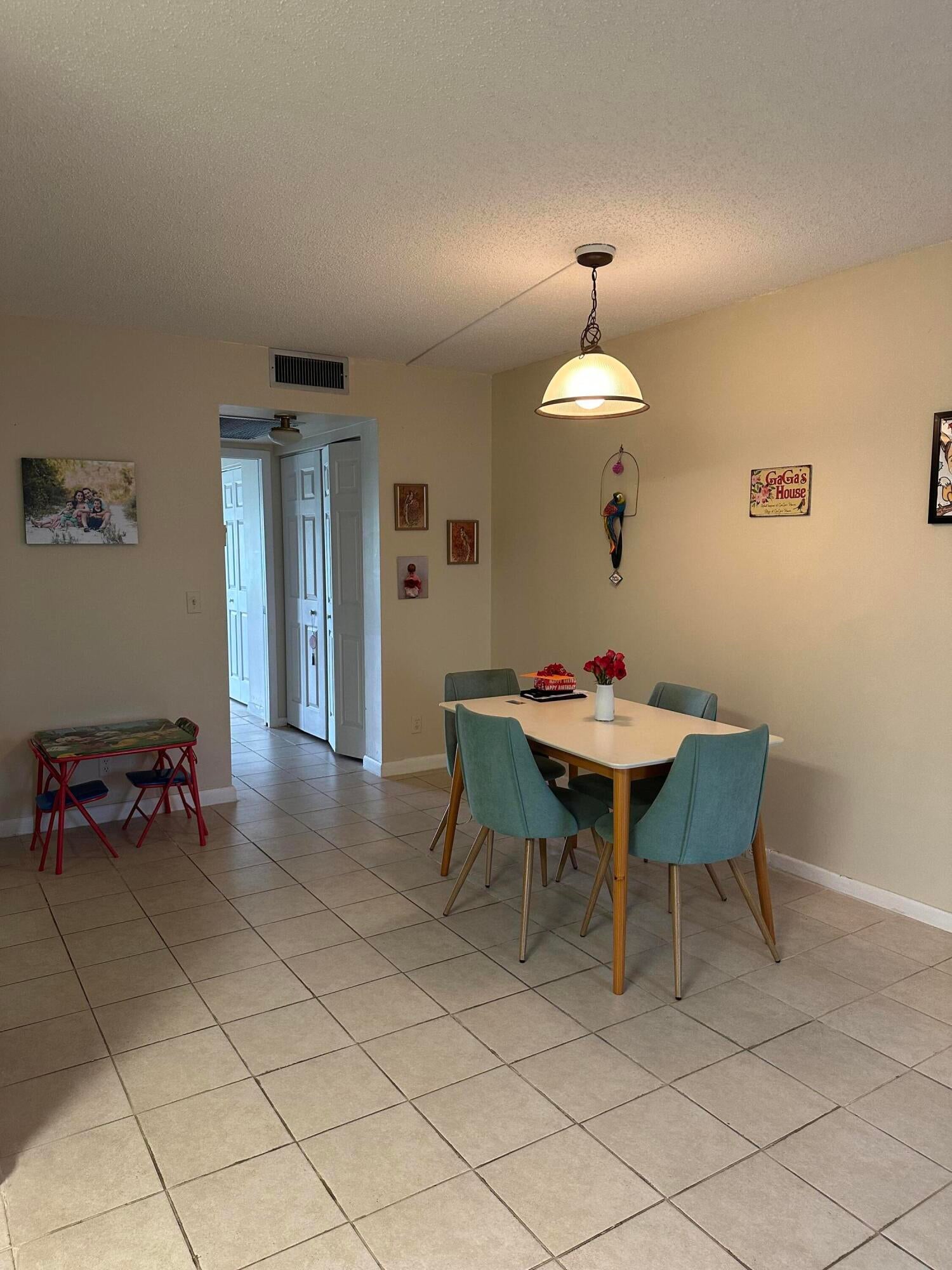 1090 Cornwall E