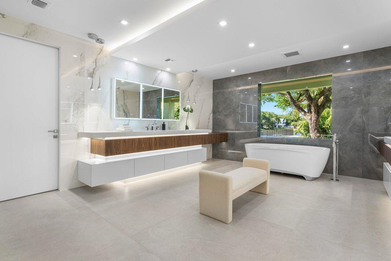 FOXE CHASE - Residential