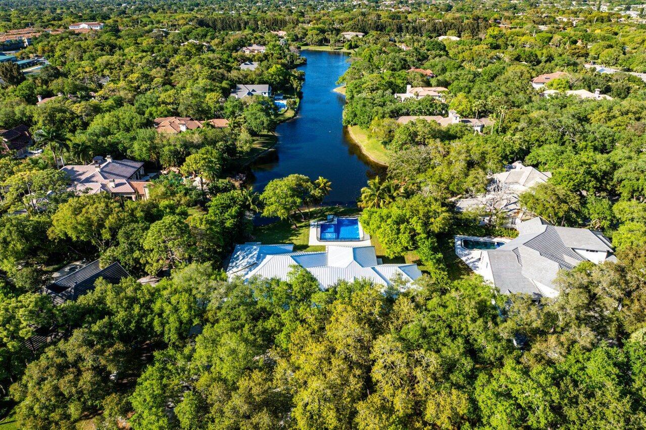 FOXE CHASE - Residential