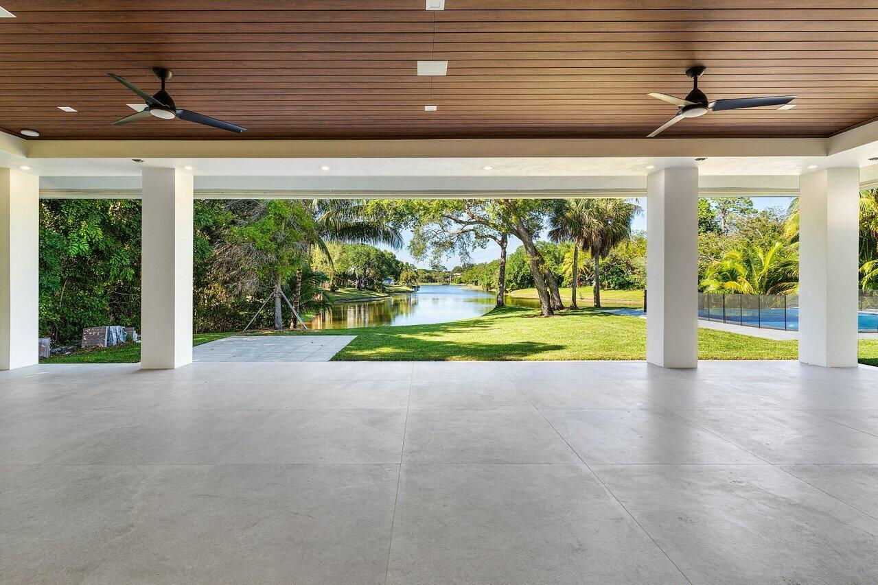 FOXE CHASE - Residential