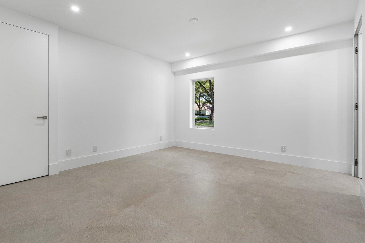 FOXE CHASE - Residential