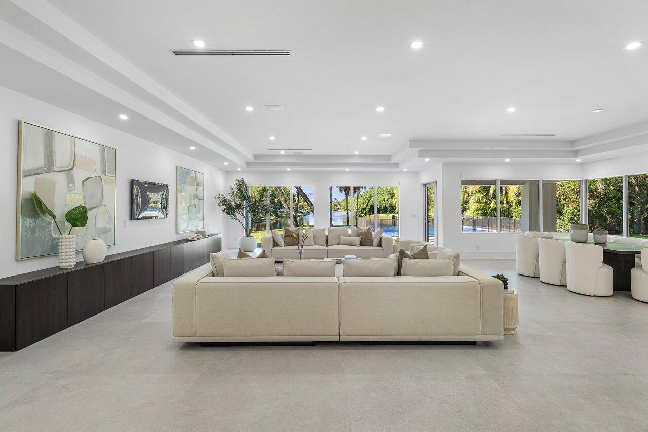 FOXE CHASE - Residential