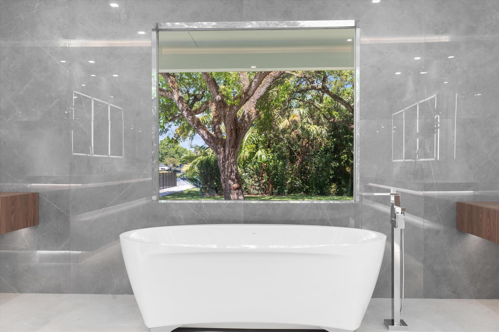 FOXE CHASE - Residential