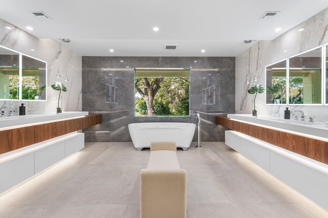 FOXE CHASE - Residential