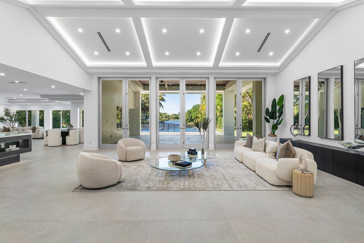 FOXE CHASE - Residential