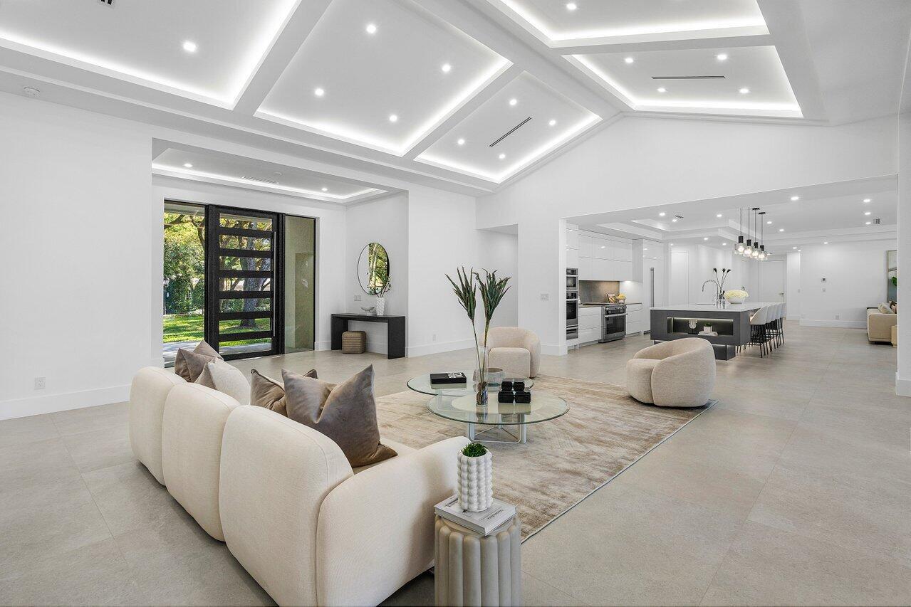 FOXE CHASE - Residential