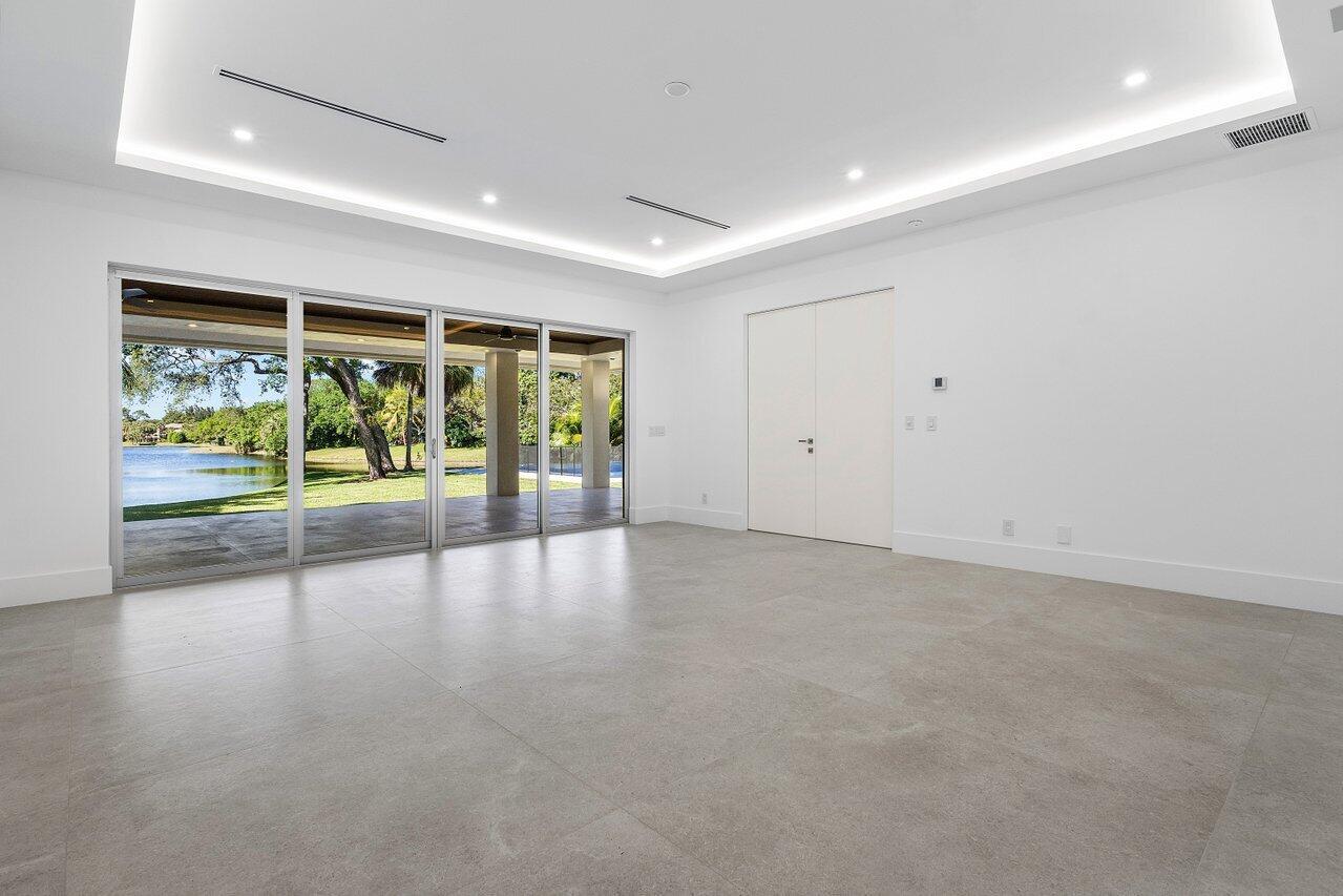 FOXE CHASE - Residential