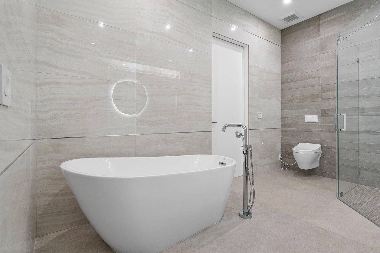 FOXE CHASE - Residential