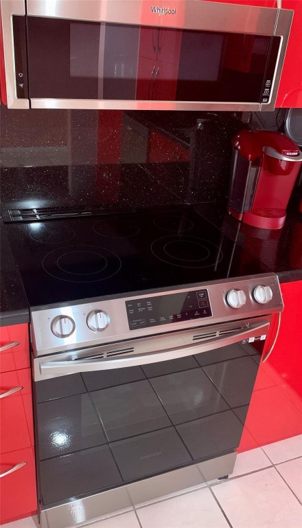 Palm Lakes - Residential