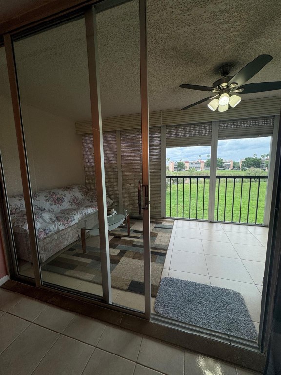 Palm Lakes - Residential