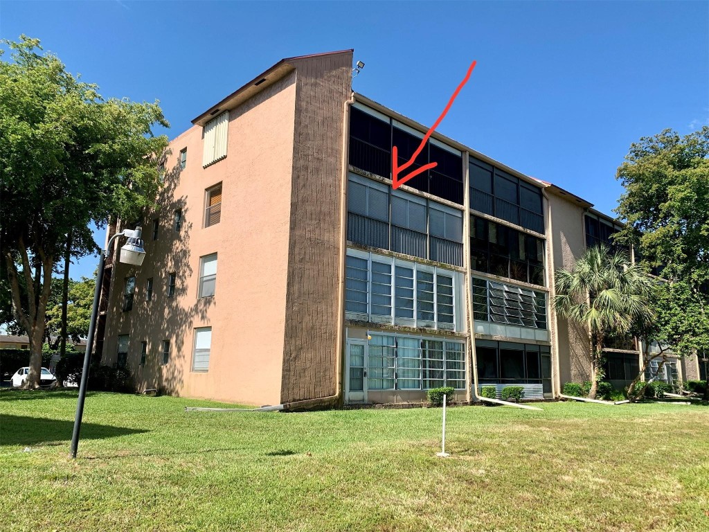 Palm Lakes - Residential