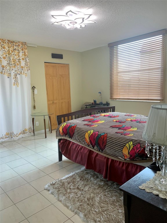 Palm Lakes - Residential