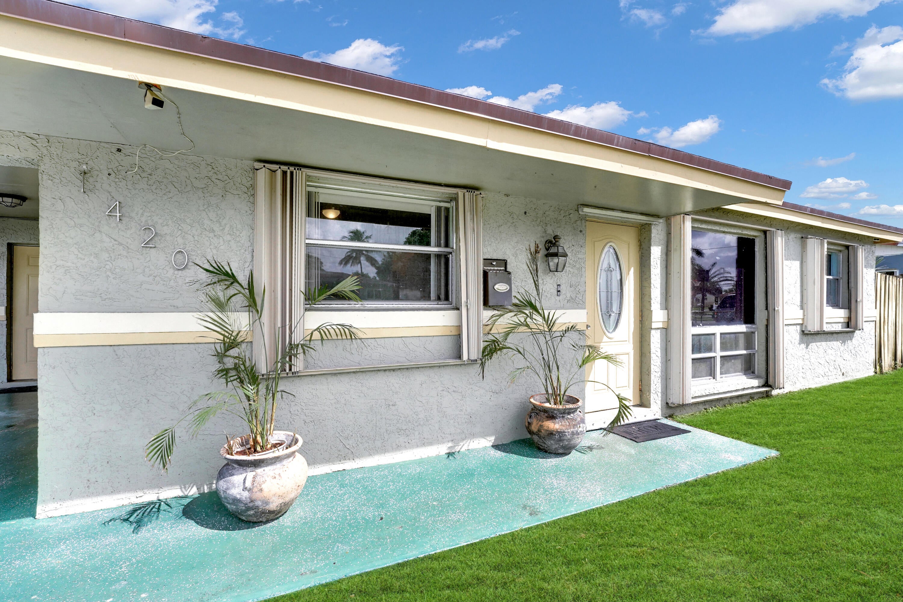 1420 NW 33RD Terrace