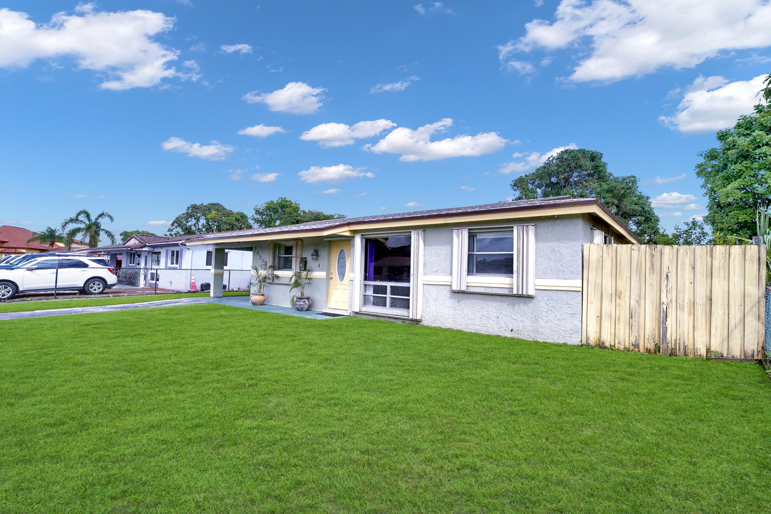1420 NW 33RD Terrace