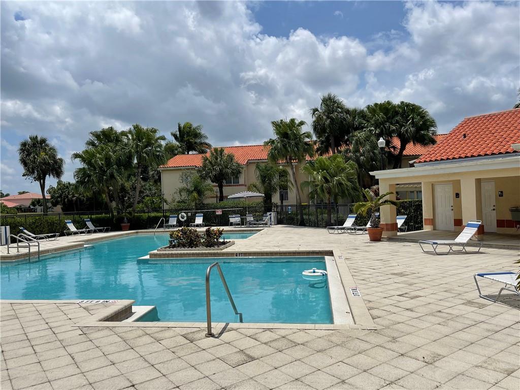 Coral Key Condo - Residential Lease