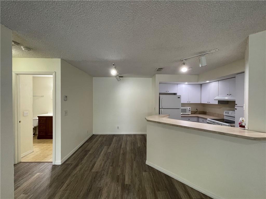 Coral Key Condo - Residential Lease