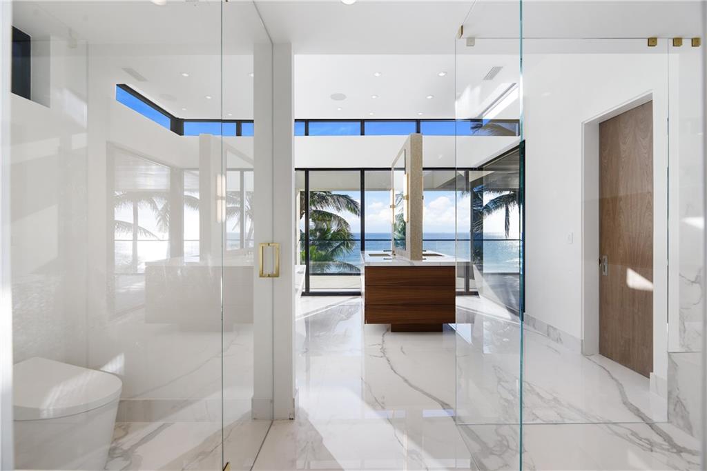 LAUDERDALE BEACH - Residential