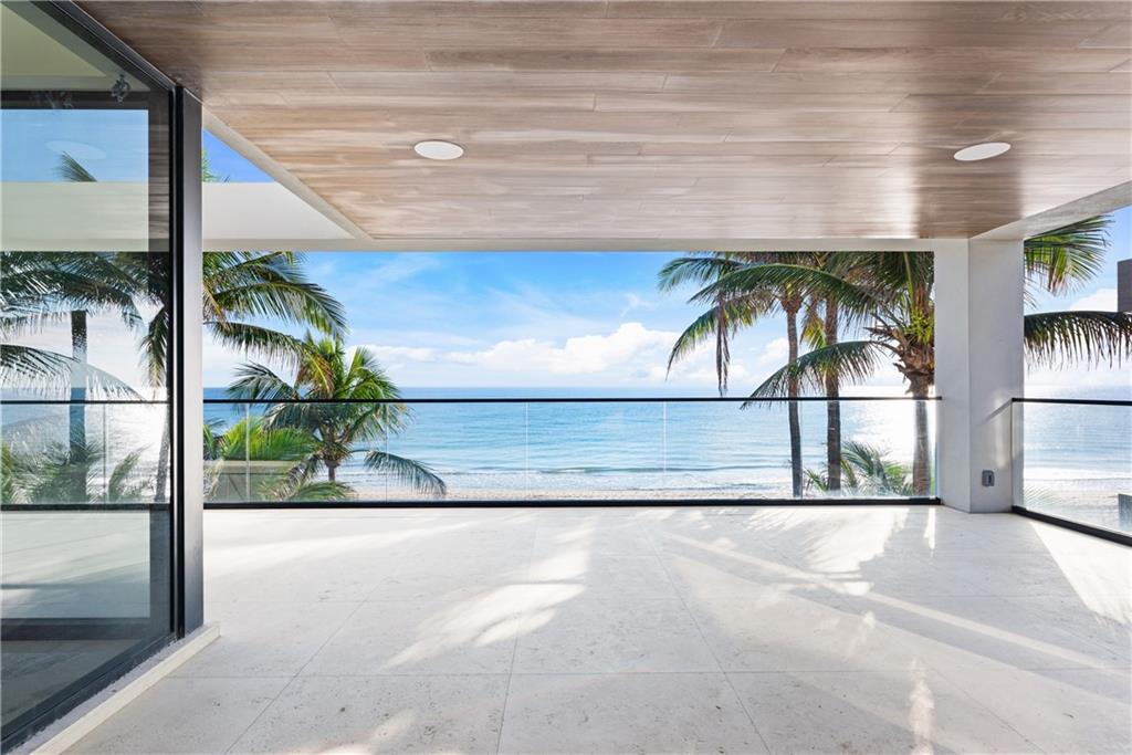 LAUDERDALE BEACH - Residential