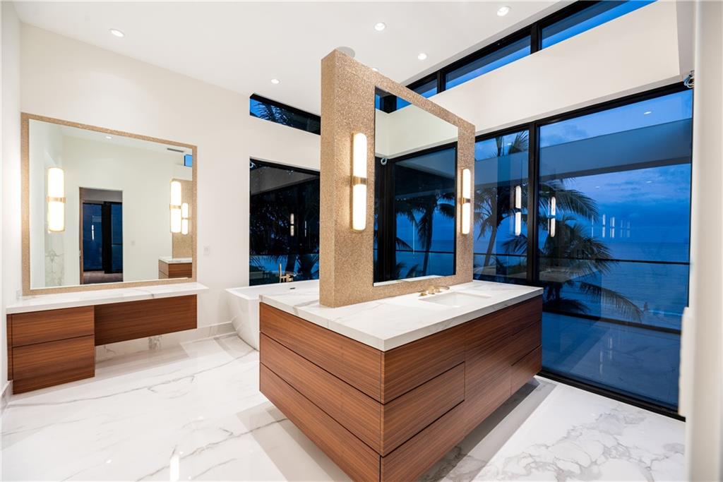 LAUDERDALE BEACH - Residential