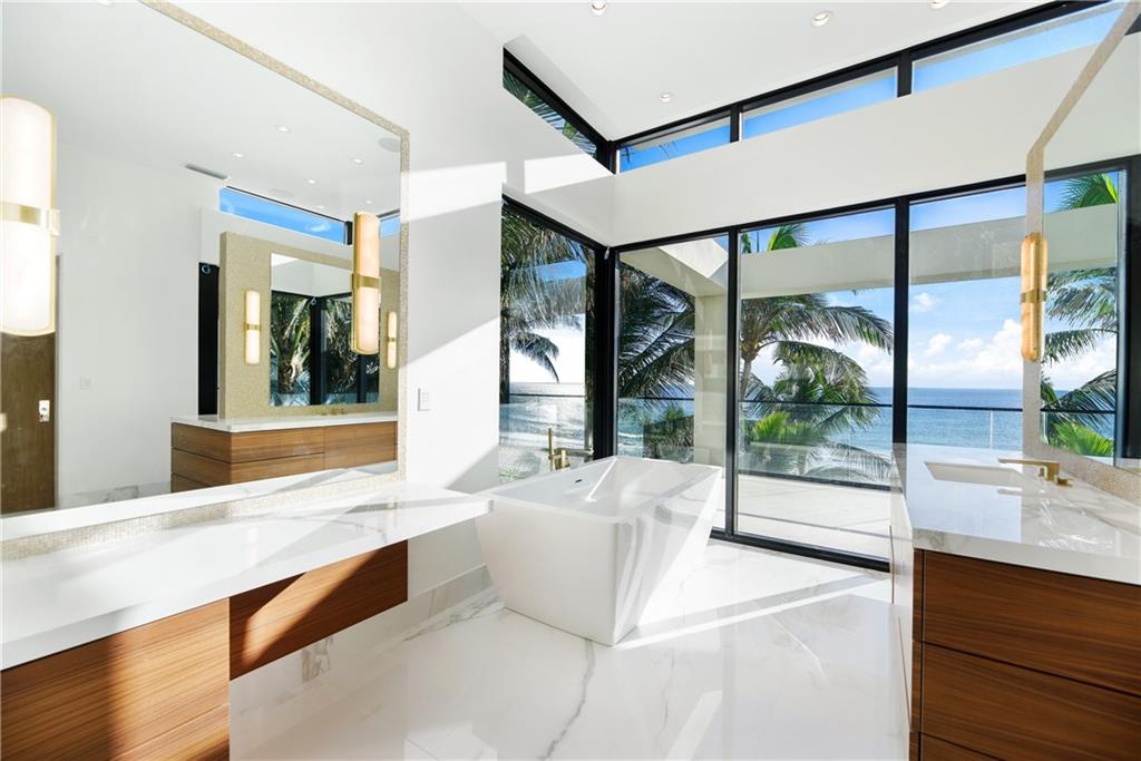 LAUDERDALE BEACH - Residential