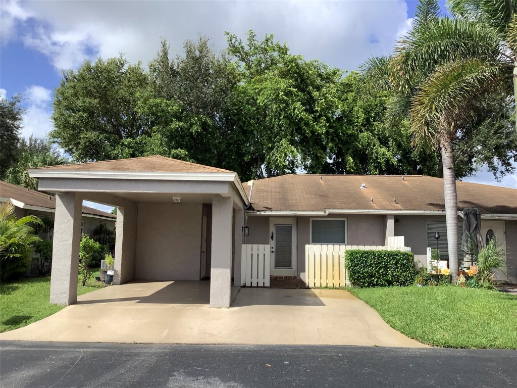 Photo of 6699 Moonlit Drive, Delray Beach, FL 33446 (MLS # B26089315)