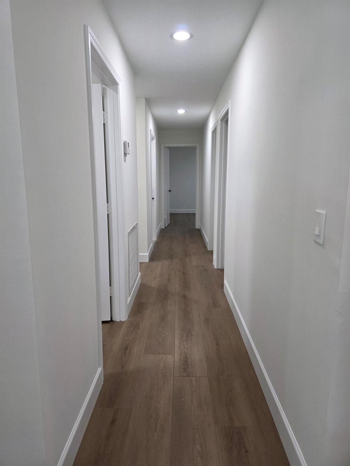 Island Lakes - Residential Lease