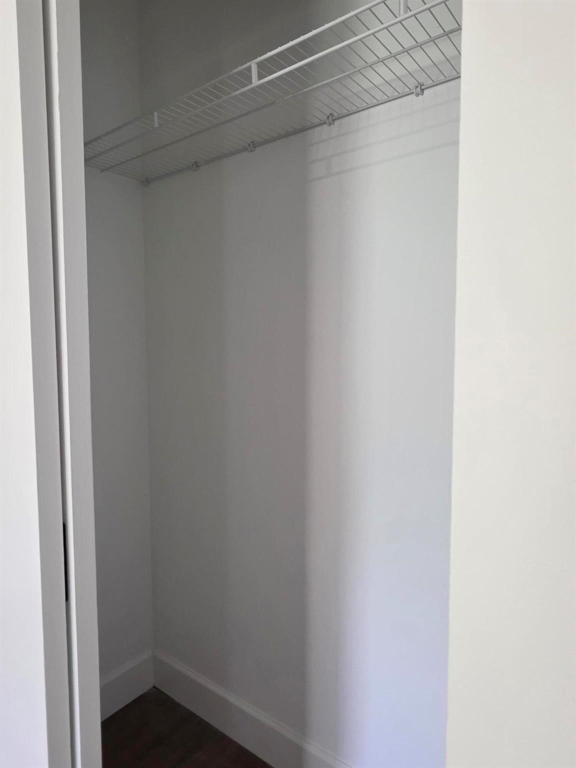 Island Lakes - Residential Lease