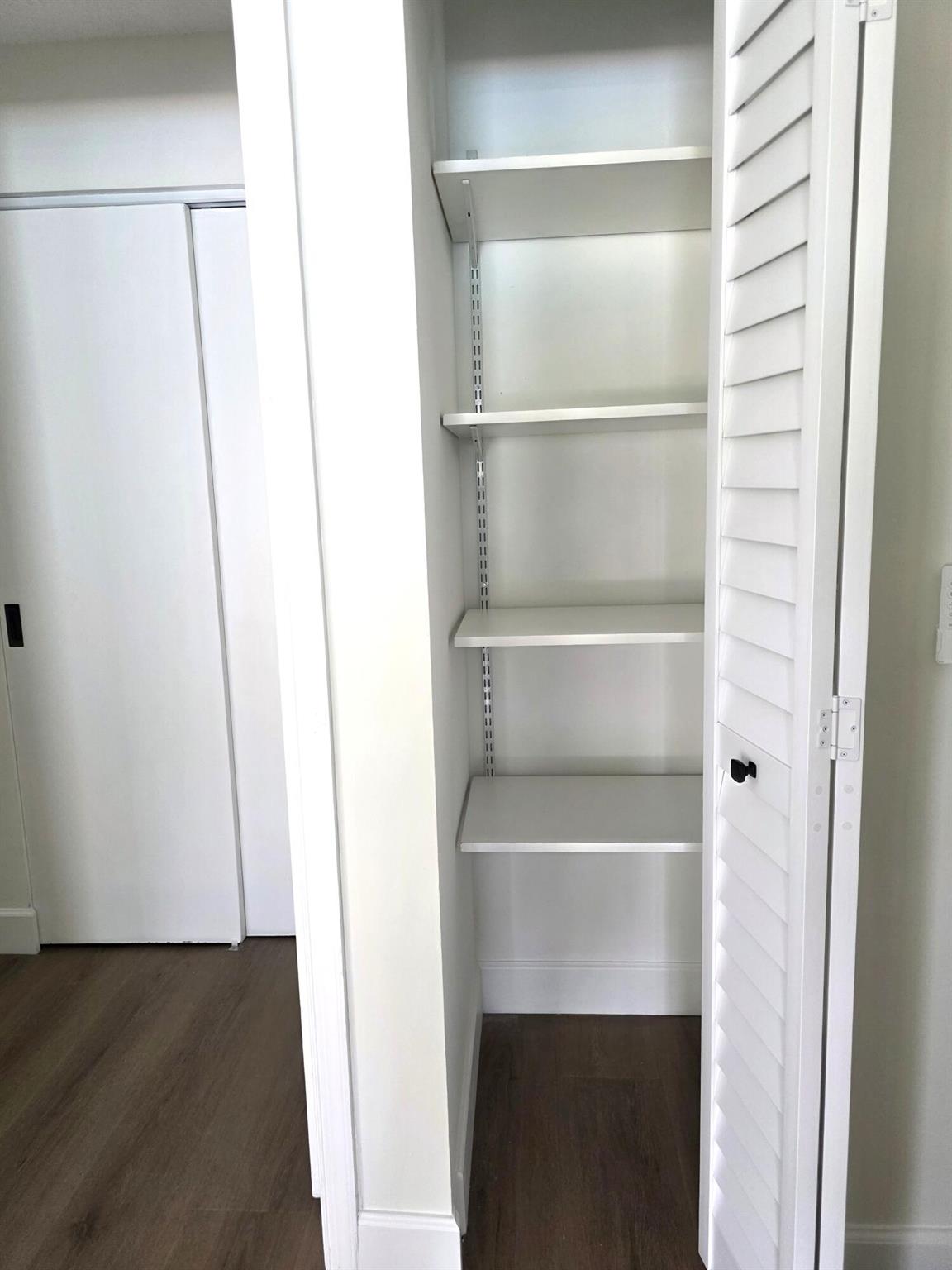 Island Lakes - Residential Lease