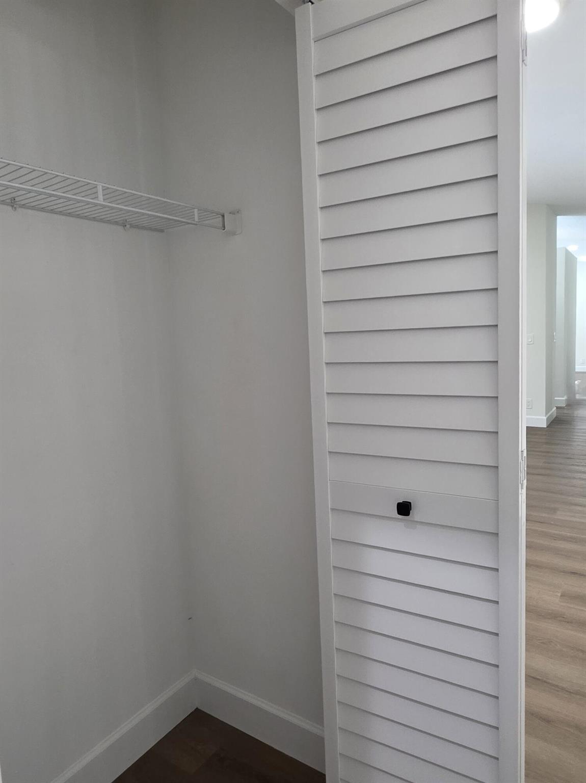 Island Lakes - Residential Lease