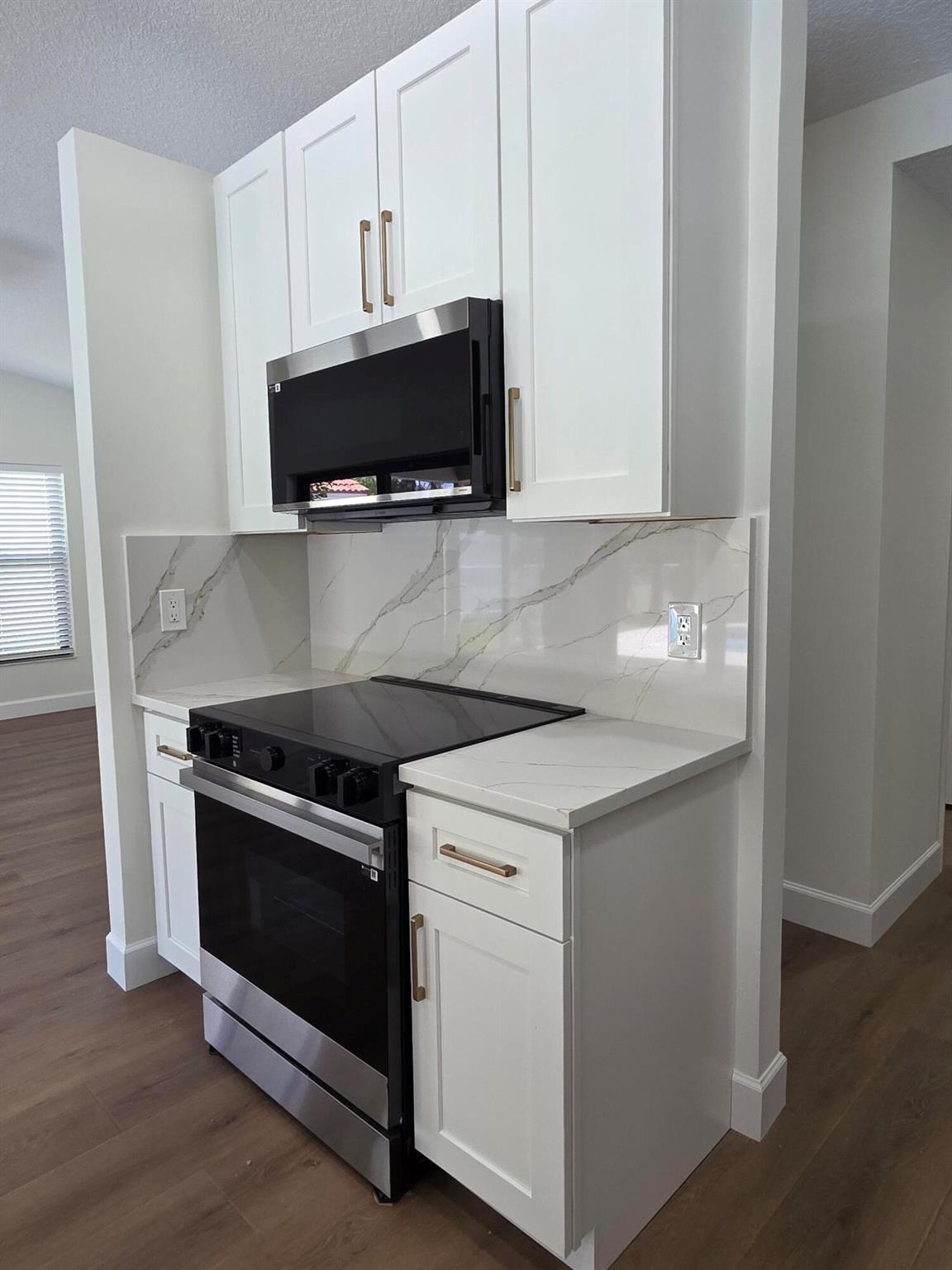 Island Lakes - Residential Lease