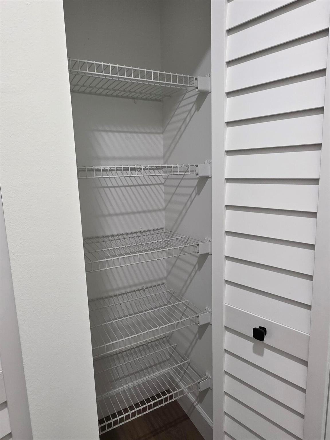 Island Lakes - Residential Lease