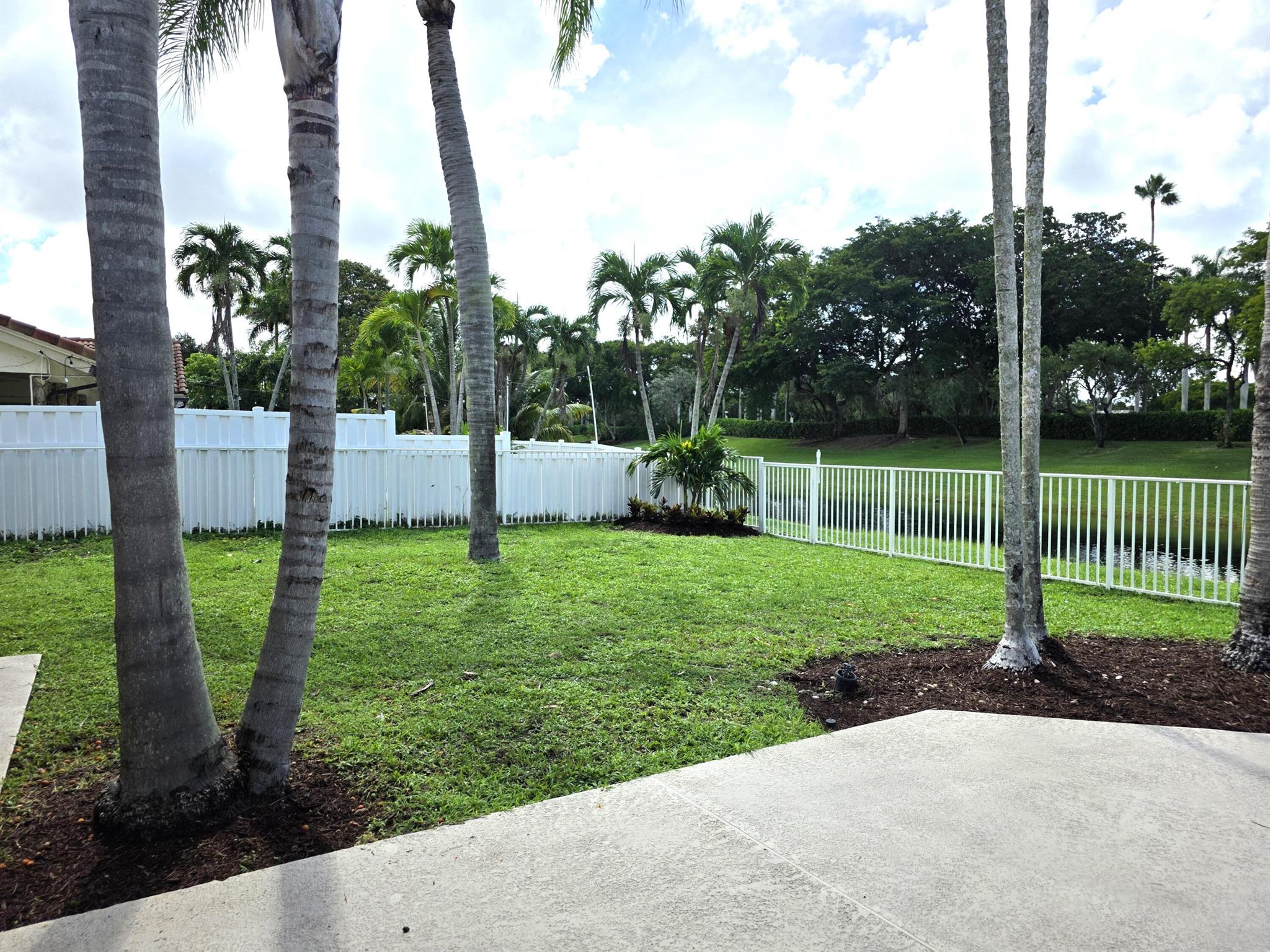 Island Lakes - Residential Lease