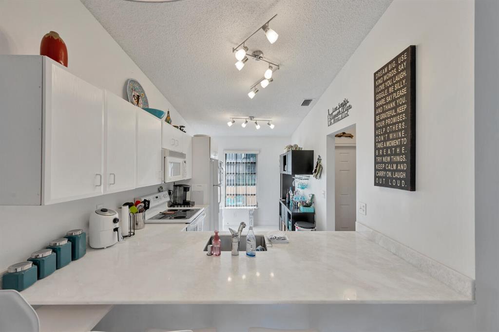 LAS VERDES - Residential