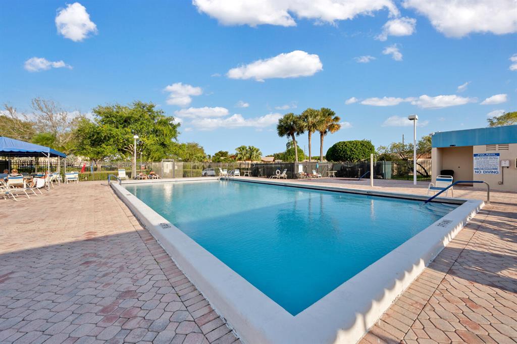 LAS VERDES - Residential