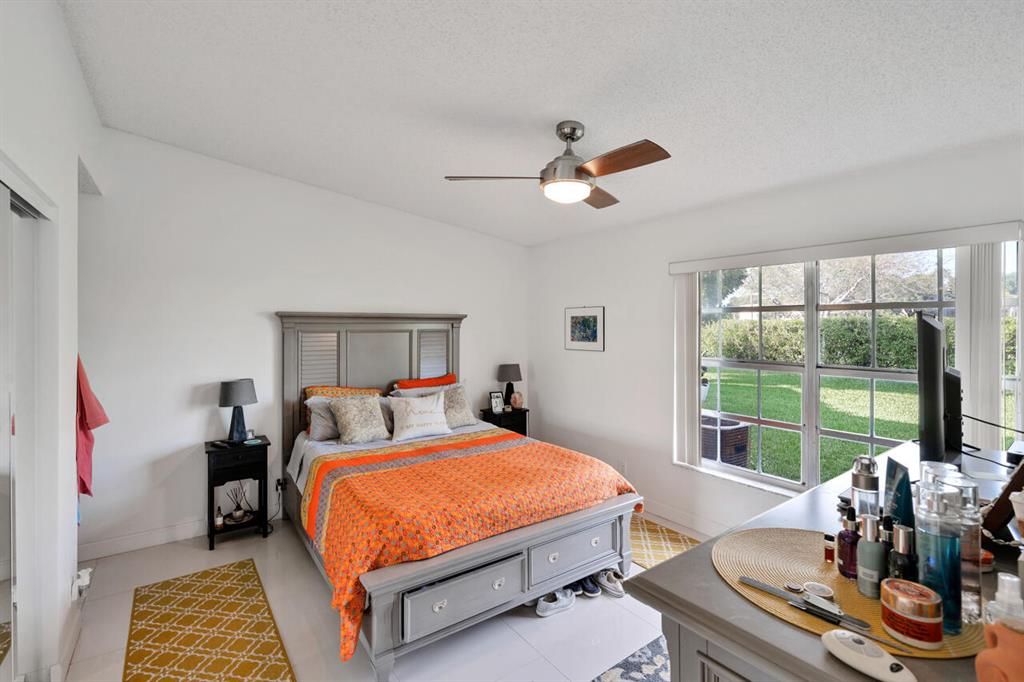 LAS VERDES - Residential