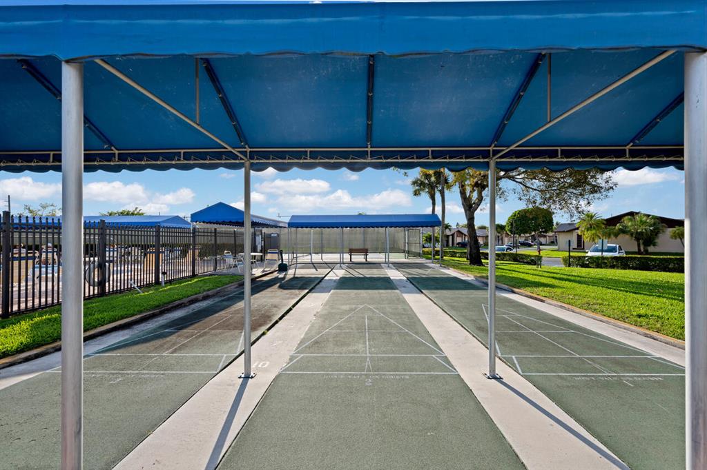 LAS VERDES - Residential