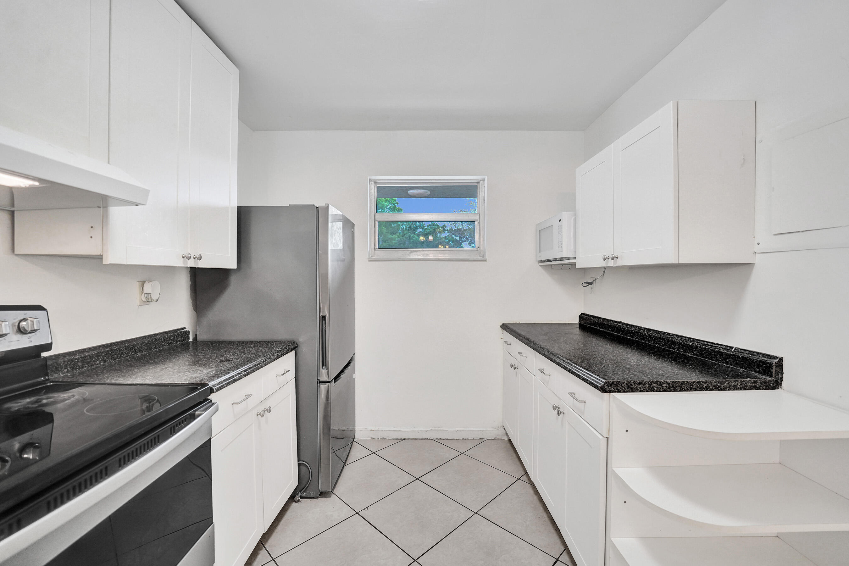 SHERWOOD SQUARE CONDOMINIUM - Residential