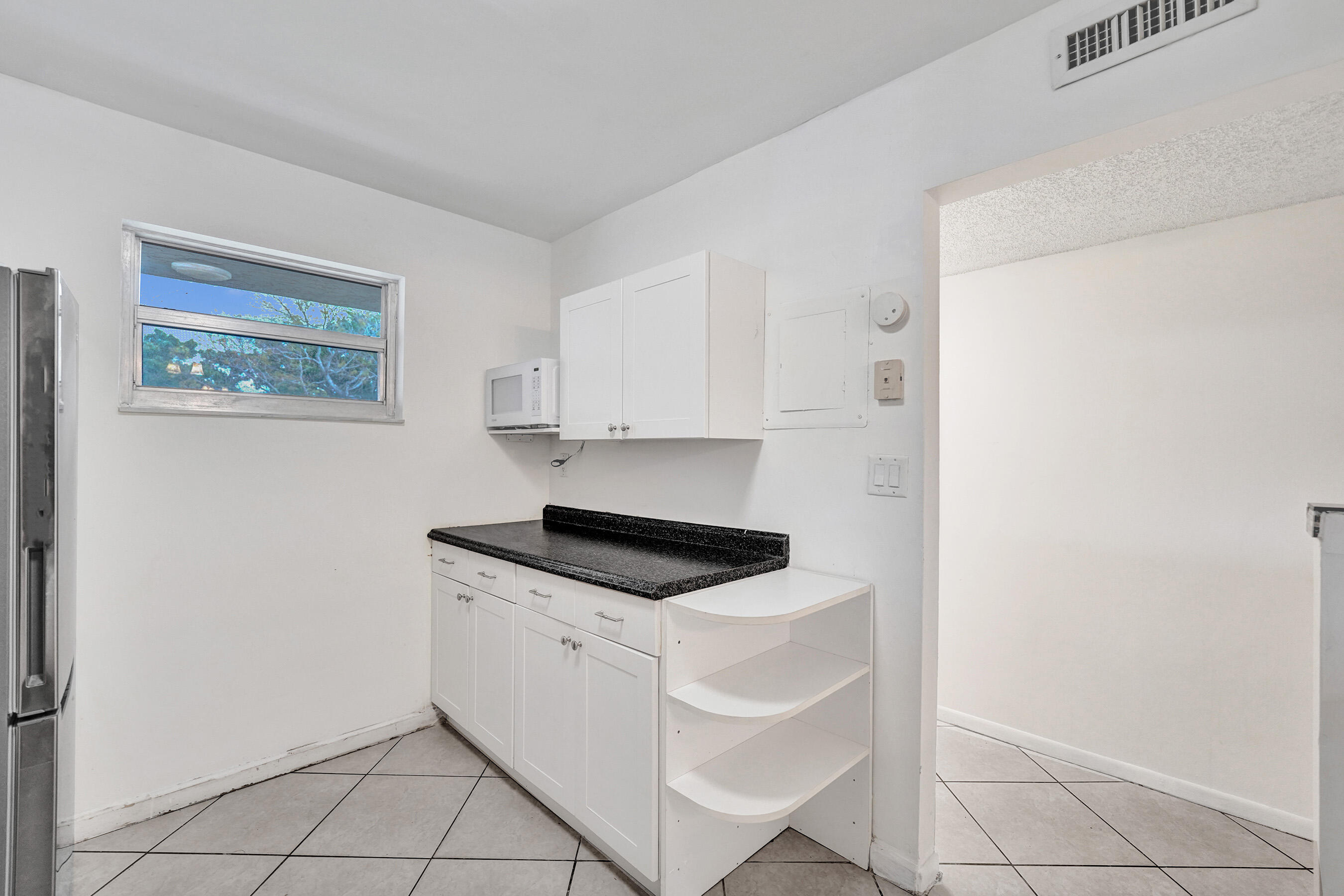 SHERWOOD SQUARE CONDOMINIUM - Residential