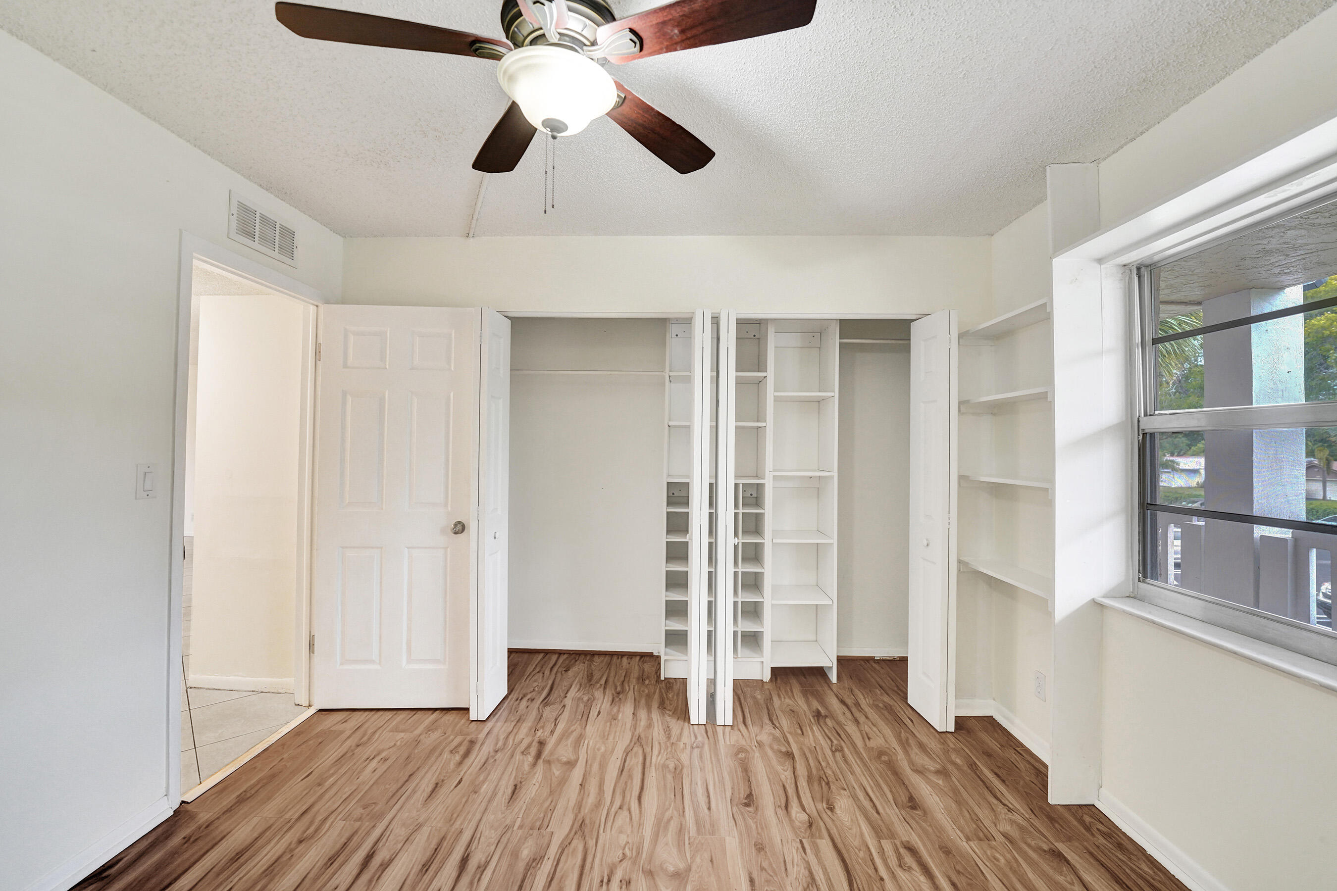 SHERWOOD SQUARE CONDOMINIUM - Residential